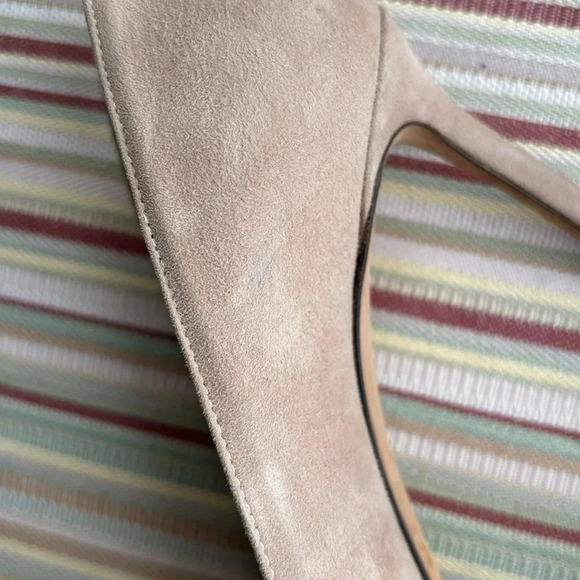 Like new Jimmy Choo suede stilettos 3 1/4” heel in sandy beige size 37 - Picture 5 of 9